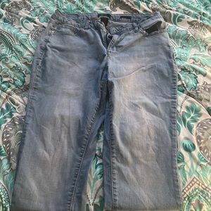 Light blue jean size 16 Earl Jeans